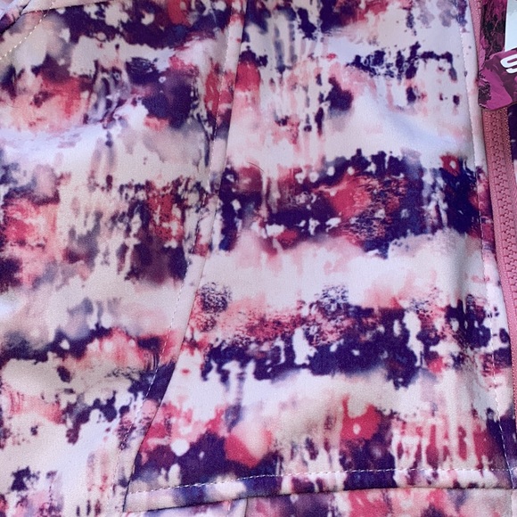 Snozu girls jacket with faux fur size L (14-16) with hood new with tags - Picture 10 of 14